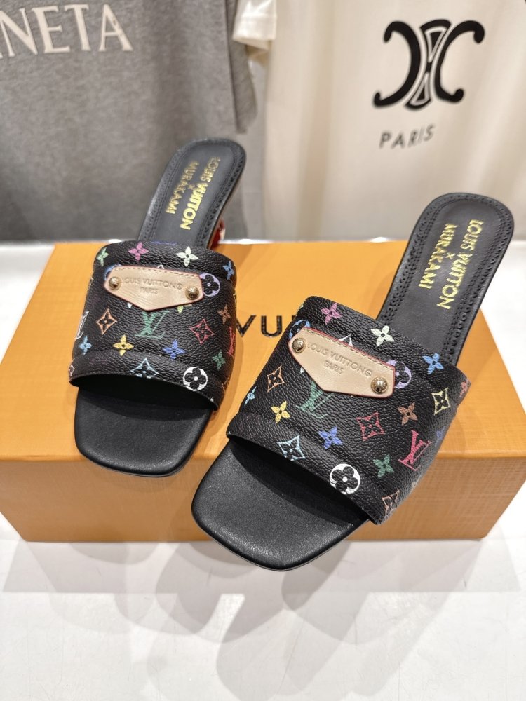 Босоножки фото 7