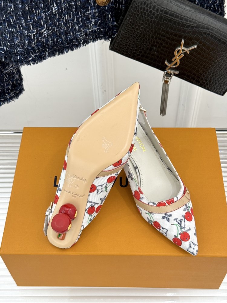 Босоножки фото 9