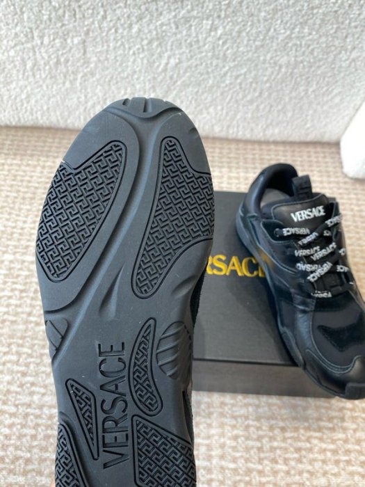 Кроссовки фото 7