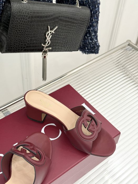 Босоножки фото 5