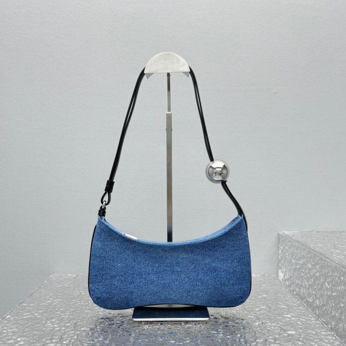 A bag women's Jacquemus̶ Le Bisou 27 cm фото 4