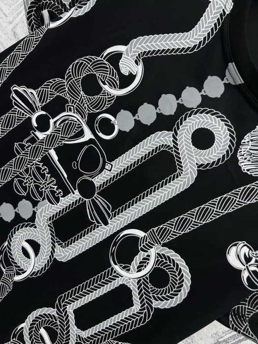 Футболка женская фото 3