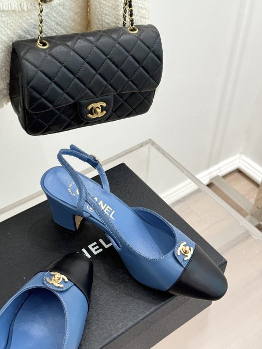 Босоножки фото 5