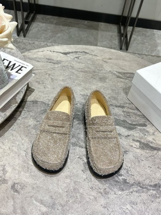 Лоферы женские Loewe Campo