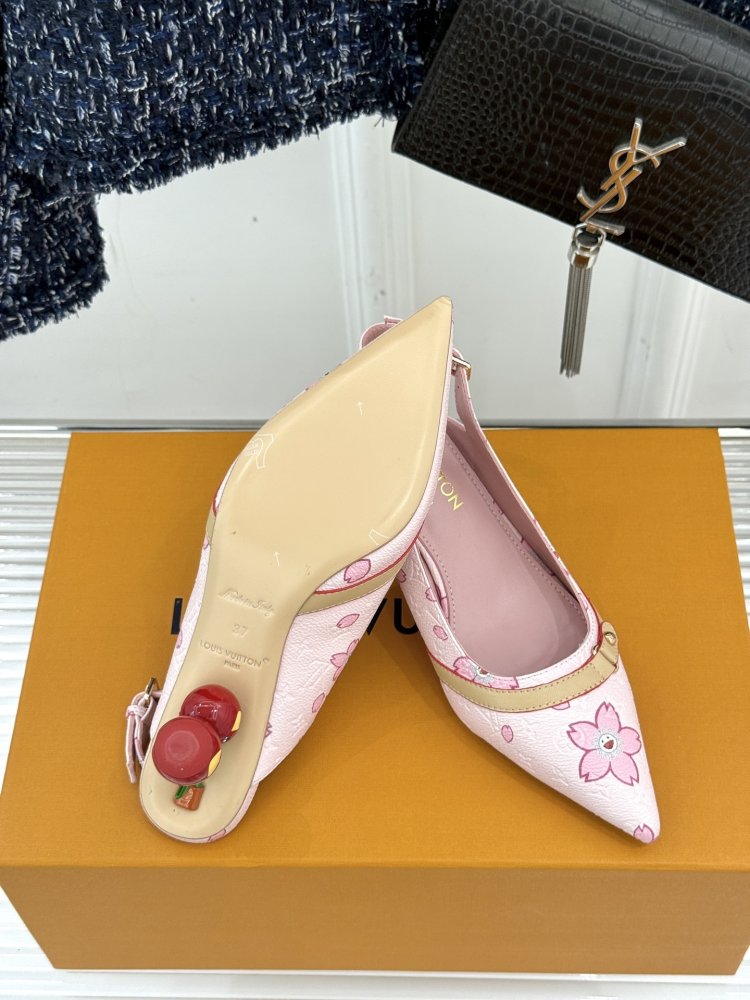 Босоножки фото 9