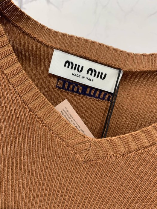 Футболка женская фото 3