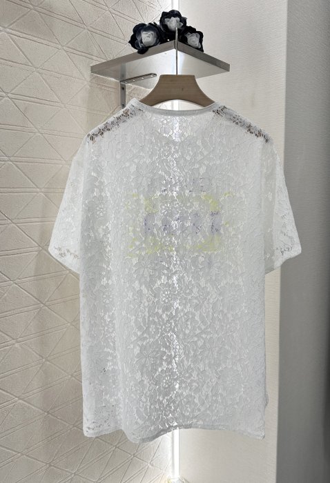 T-shirt women's фото 2