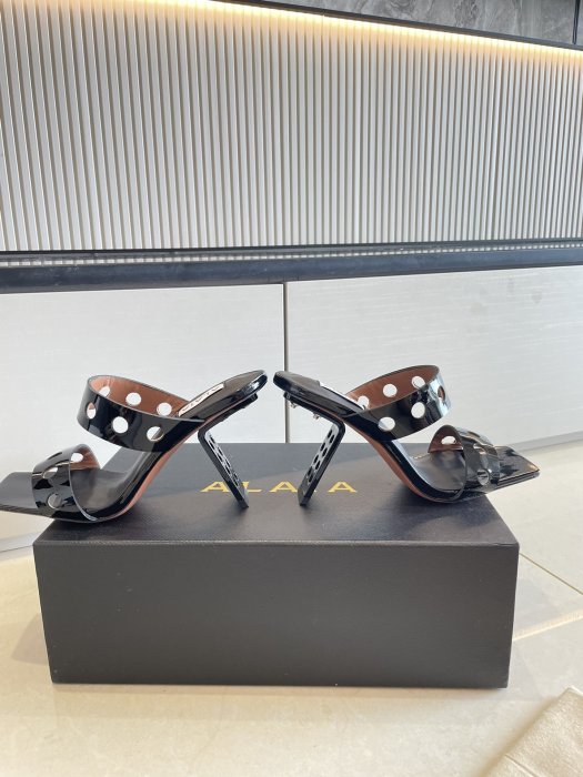 Босоножки фото 9