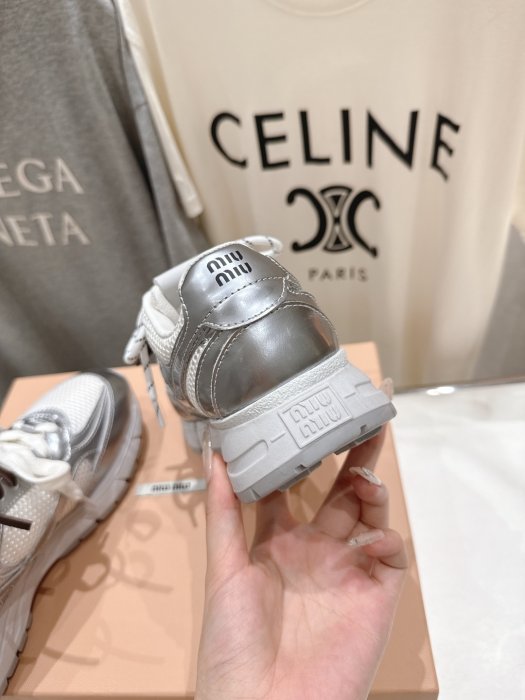 Кроссовки фото 8