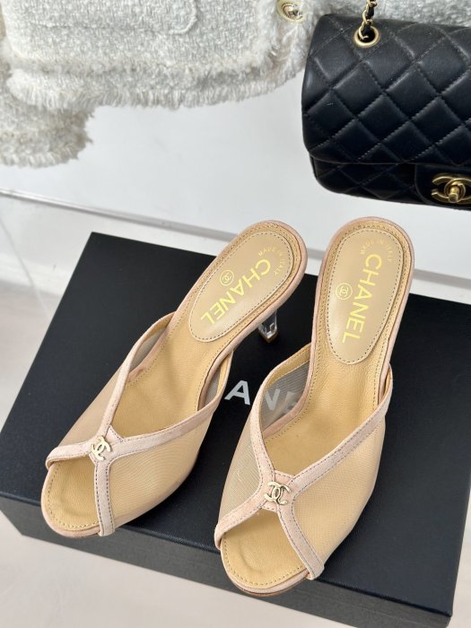 Босоножки фото 2