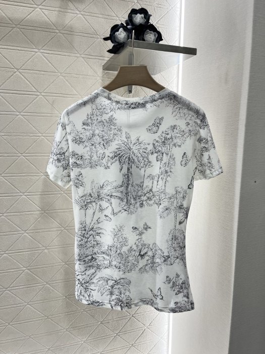 Футболка жіноча фото 2