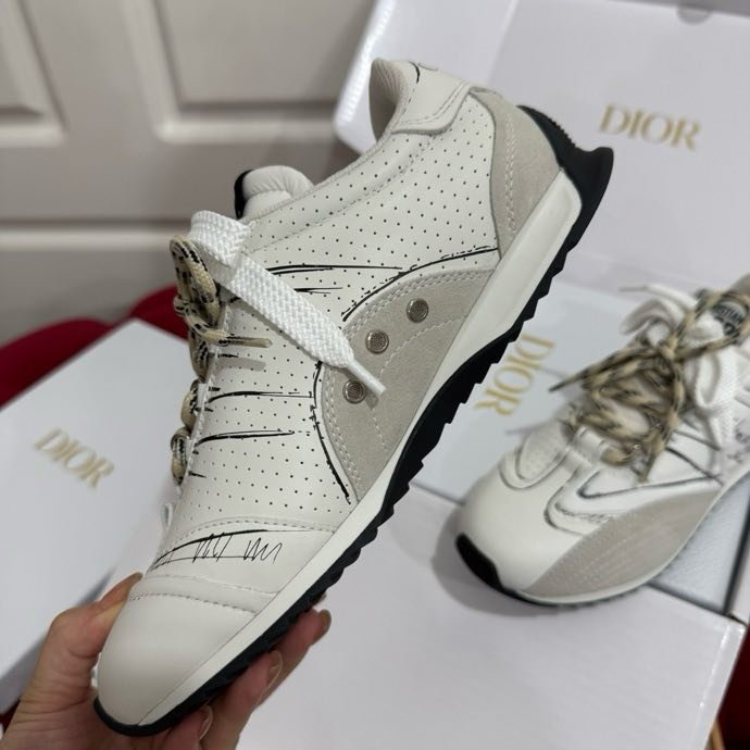 Кроссовки фото 3