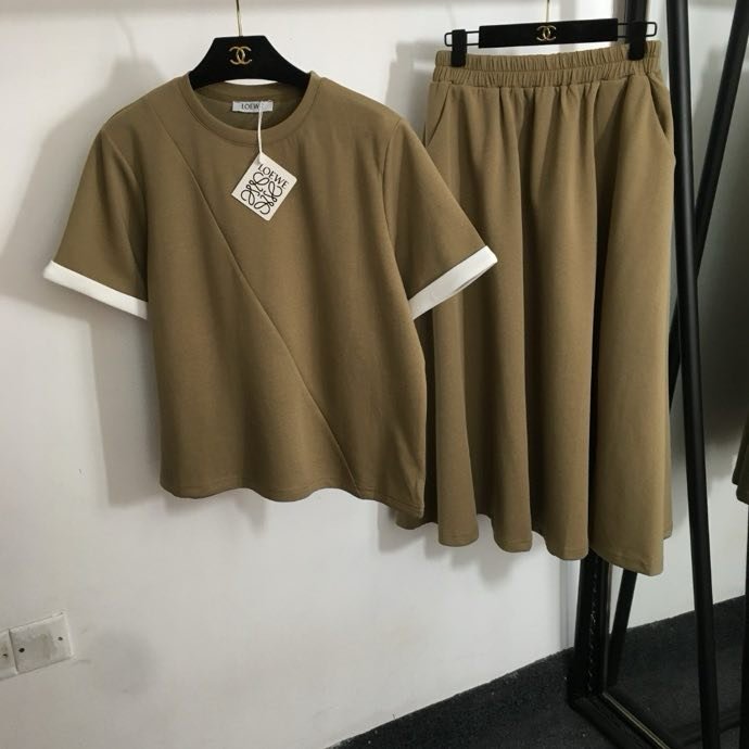 Костюм женский