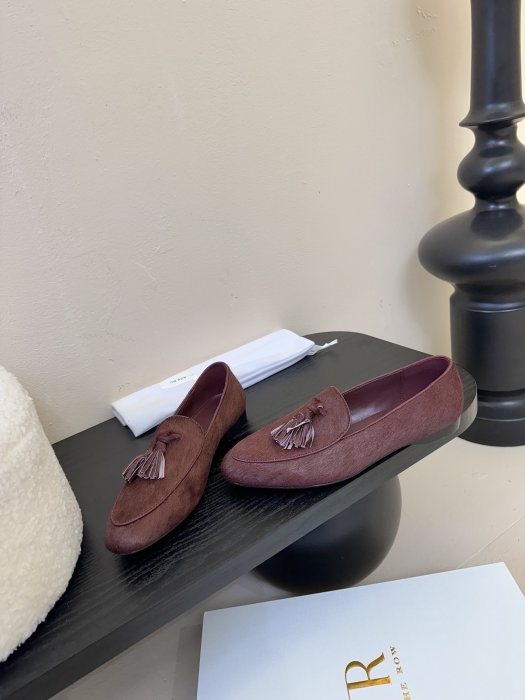 Лоферы женские фото 3