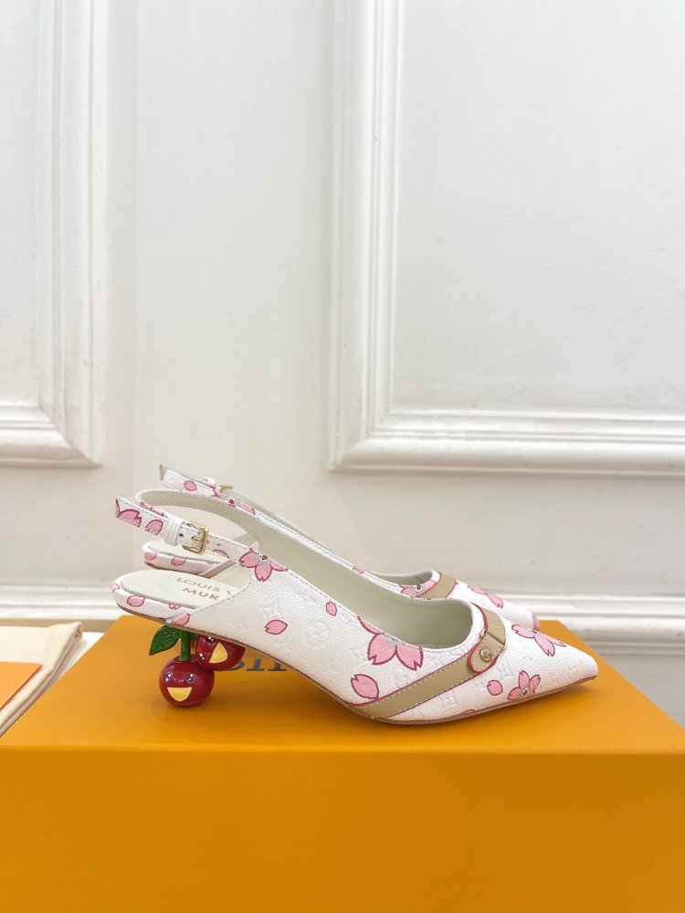 Босоножки фото 2