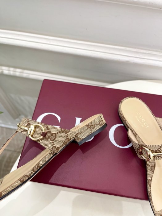 Босоножки фото 8