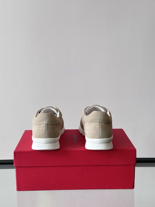 Кросівки чоловічі фото 8