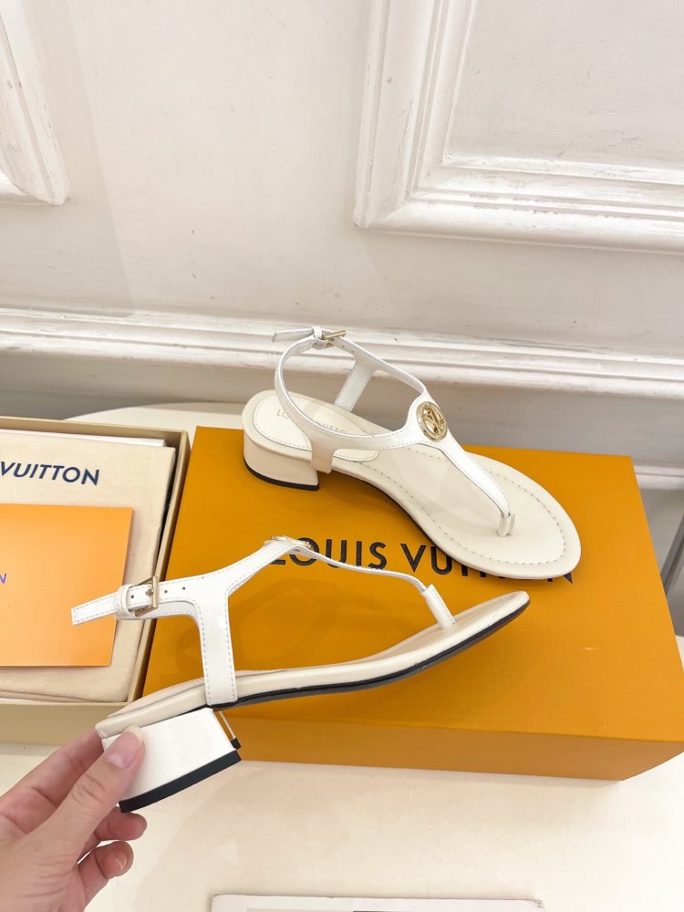 Сандалии женские фото 5