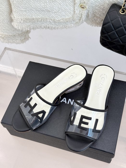 Босоножки фото 2