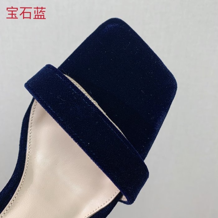 Босоножки фото 4