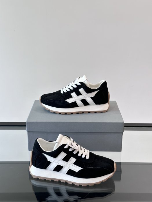 Sneakers фото 4