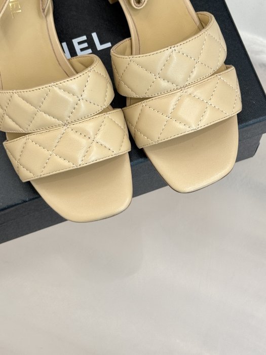 Босоножки фото 7