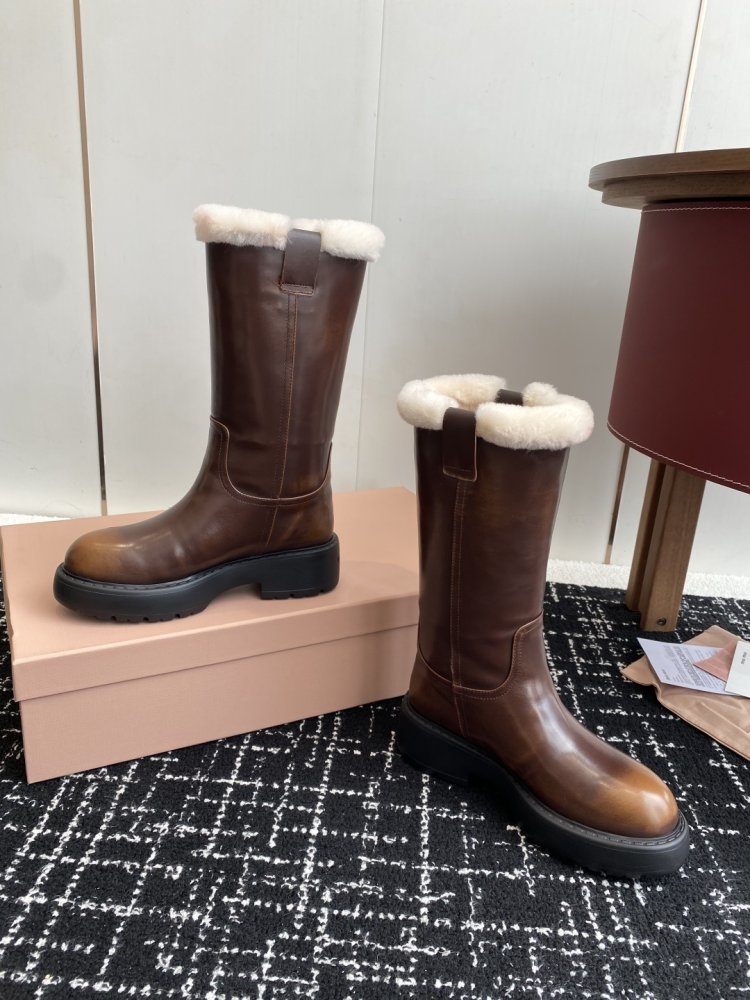 Сапоги женские фото 6