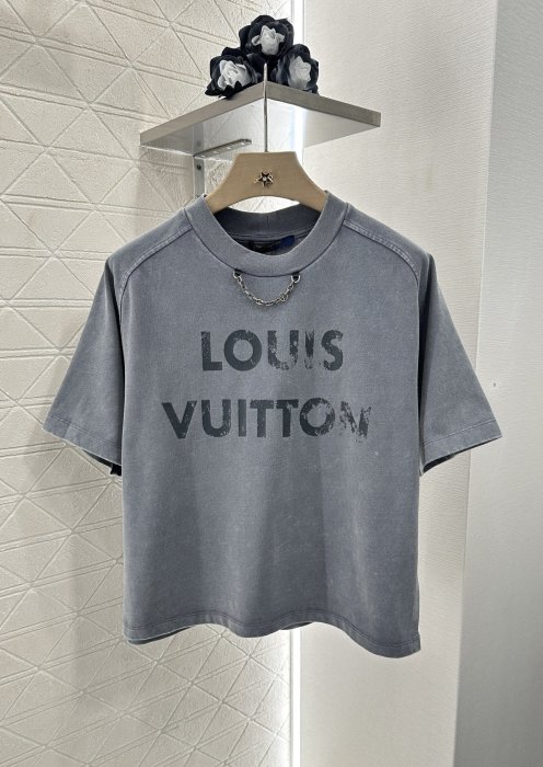 Футболка женская