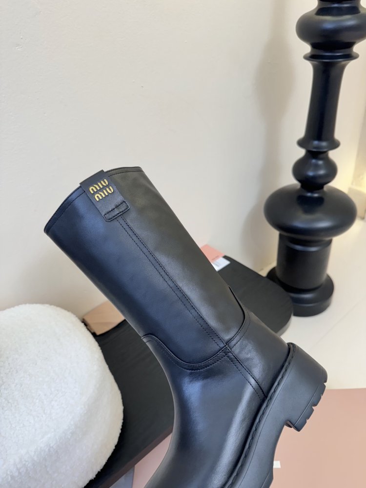 Сапоги женские фото 8