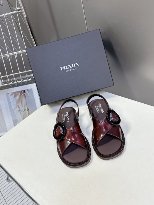 Сандалии женские