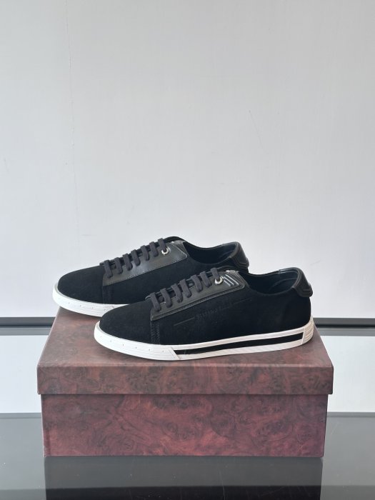 Кроссовки фото 3