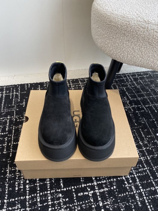 Ugg boots women's