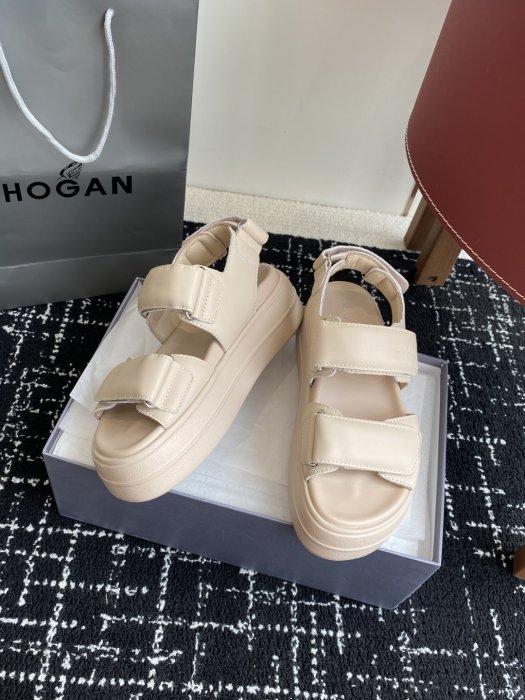 Сандалии женские фото 5