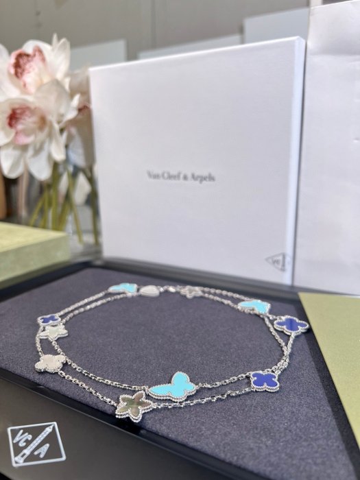Necklace фото 4