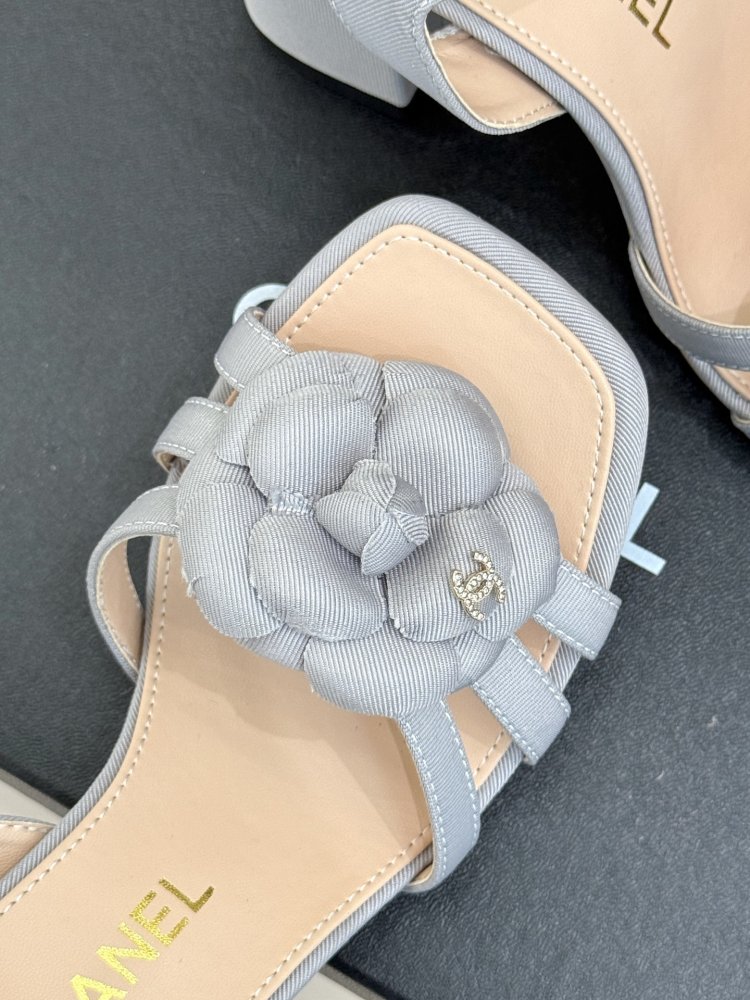 Босоножки фото 7