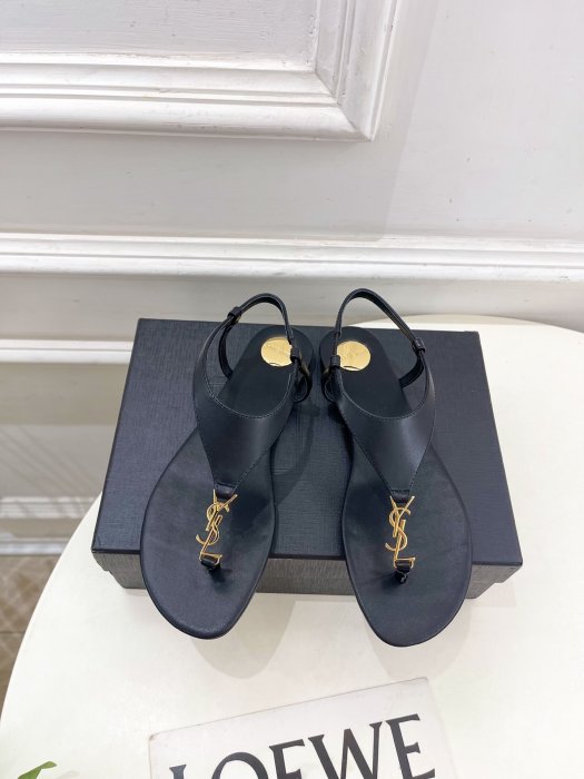 Sandals women's
