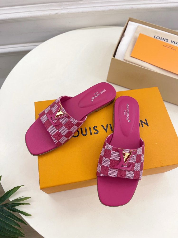 Шлепанцы женские фото 5