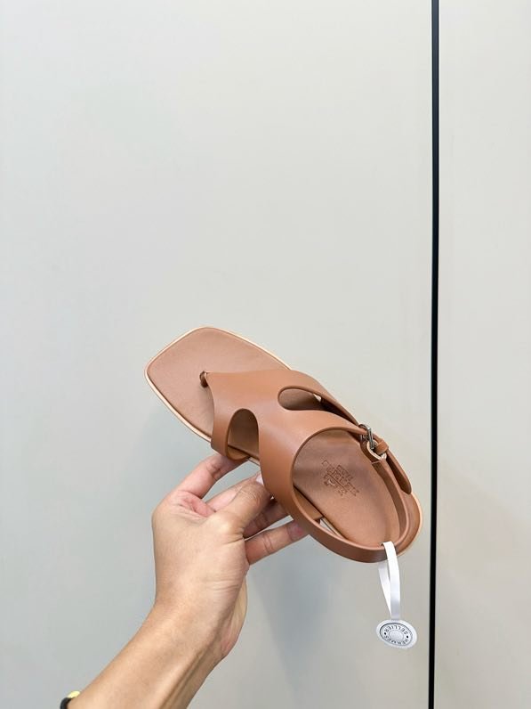 Сандалі шкіряні жіночі фото 8