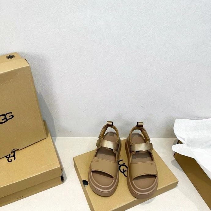 Сандалі фото 7