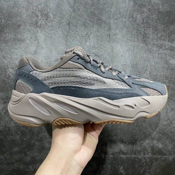 Кросівки Yeezy 700v2 Mauve GZ0724