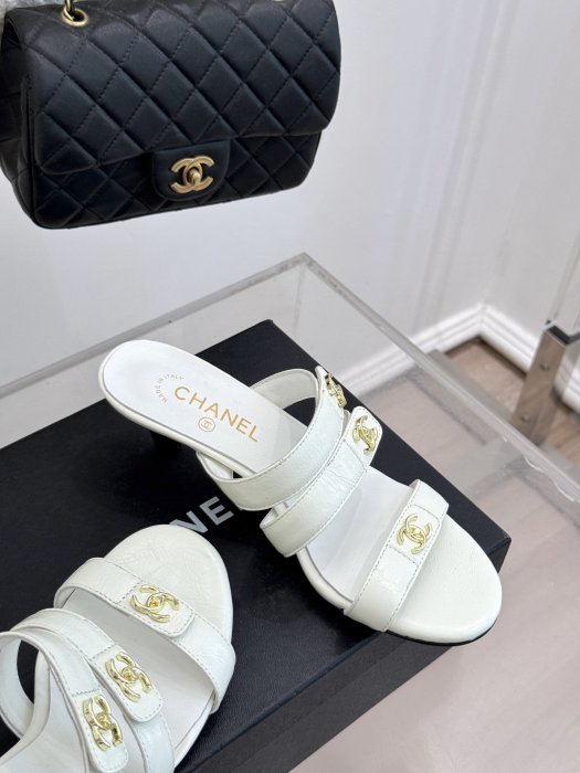 Босоножки фото 5