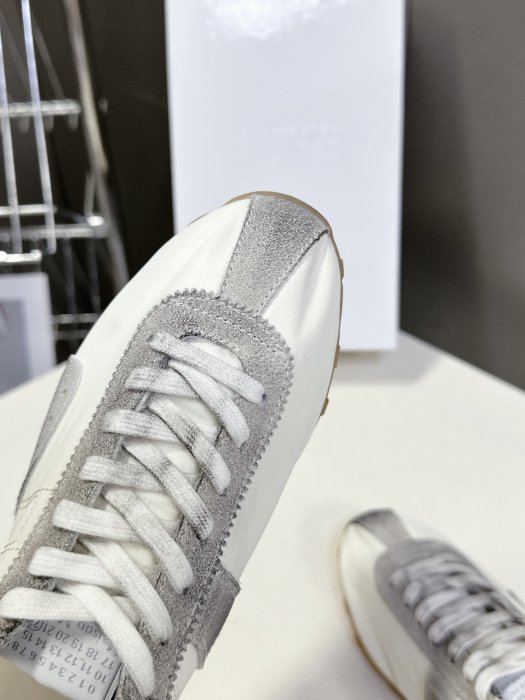 Кроссовки фото 8