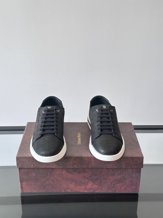 Кроссовки фото 2