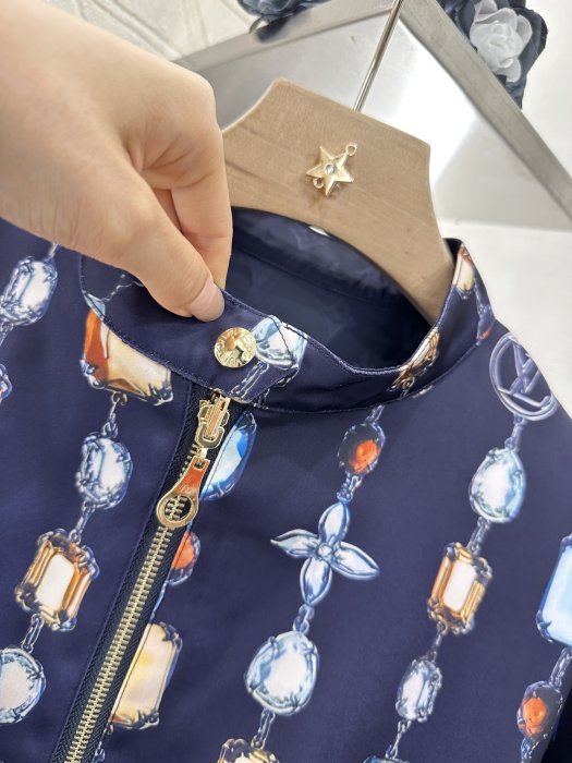 Куртка жіноча фото 8