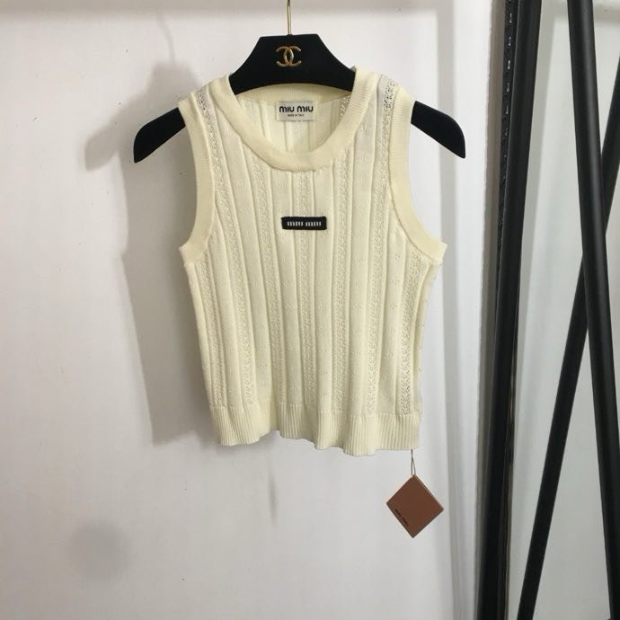 Костюм женский фото 10