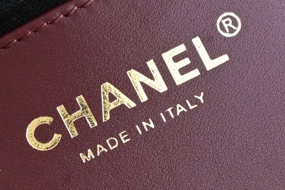 Бордовая кожаная сумка через плечо Chanel Matelasse фото 8