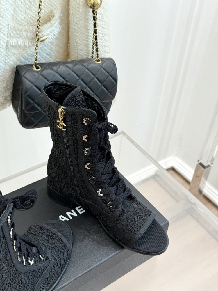 Boots women's фото 5