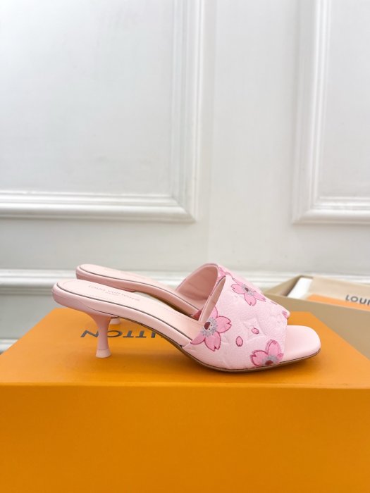 Босоножки фото 2