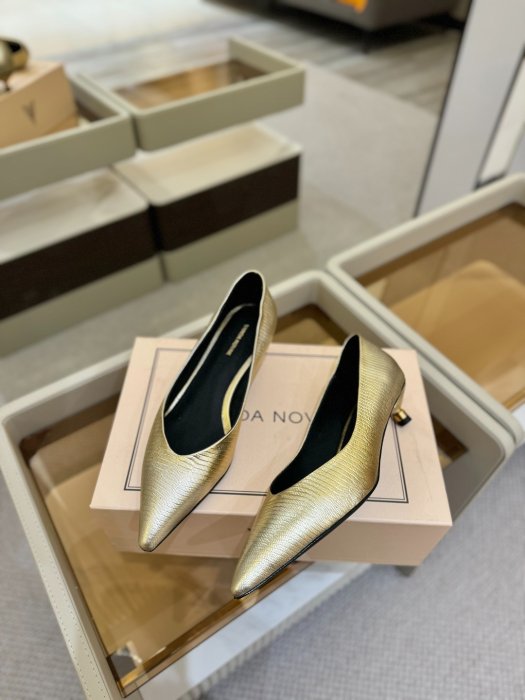 Туфлі жіночі фото 5