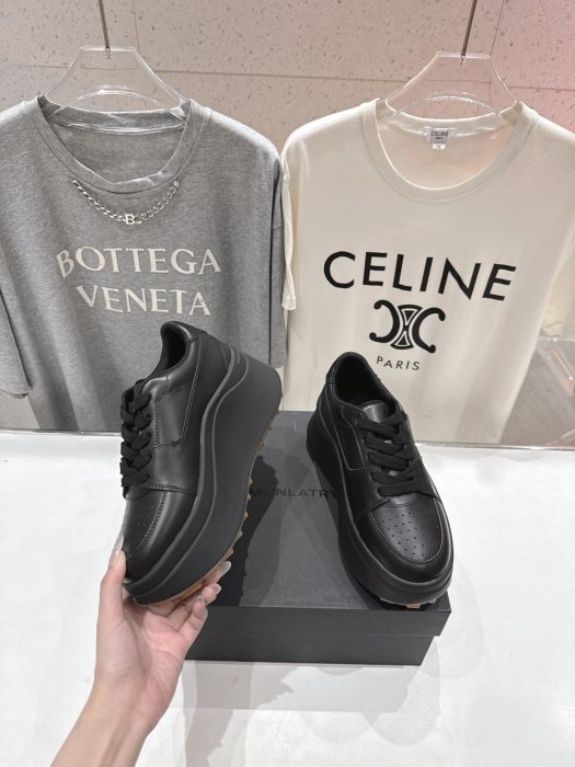 Кроссовки фото 3